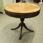 940 1029 LAMP TABLE